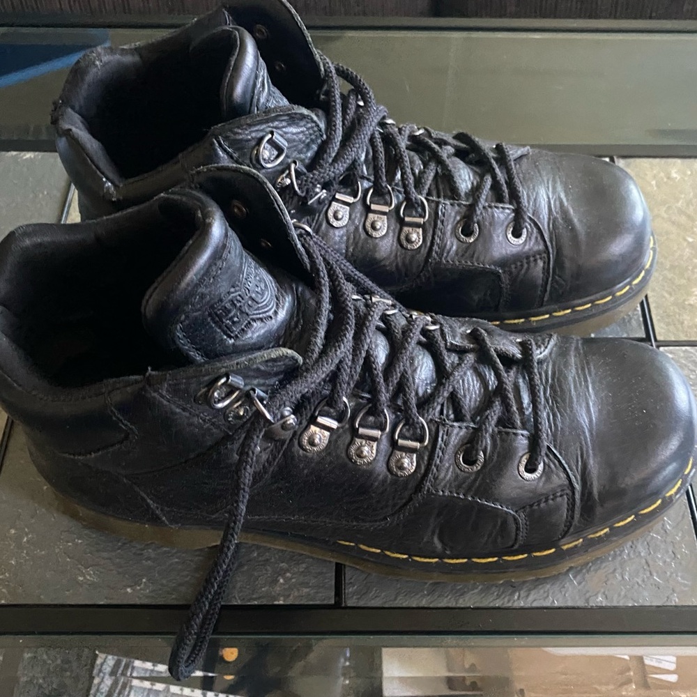 Dr Martens Black Leather Men's Boots 10962